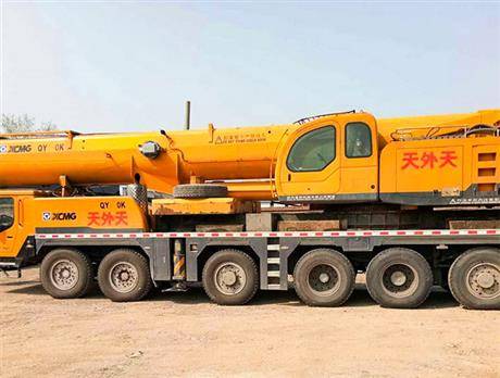 洛阳200吨大型折臂吊租赁